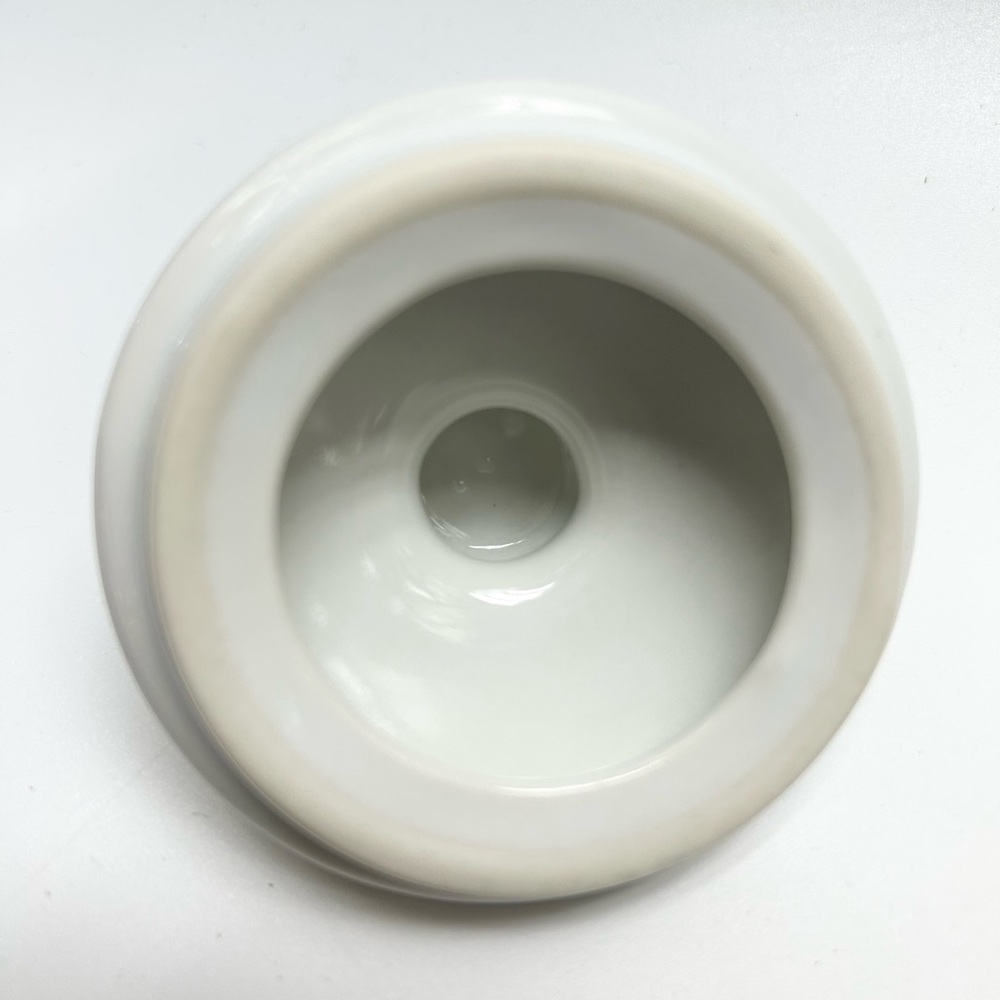 💛🤍Coventry Porcelain container. - Picture 9 of 14